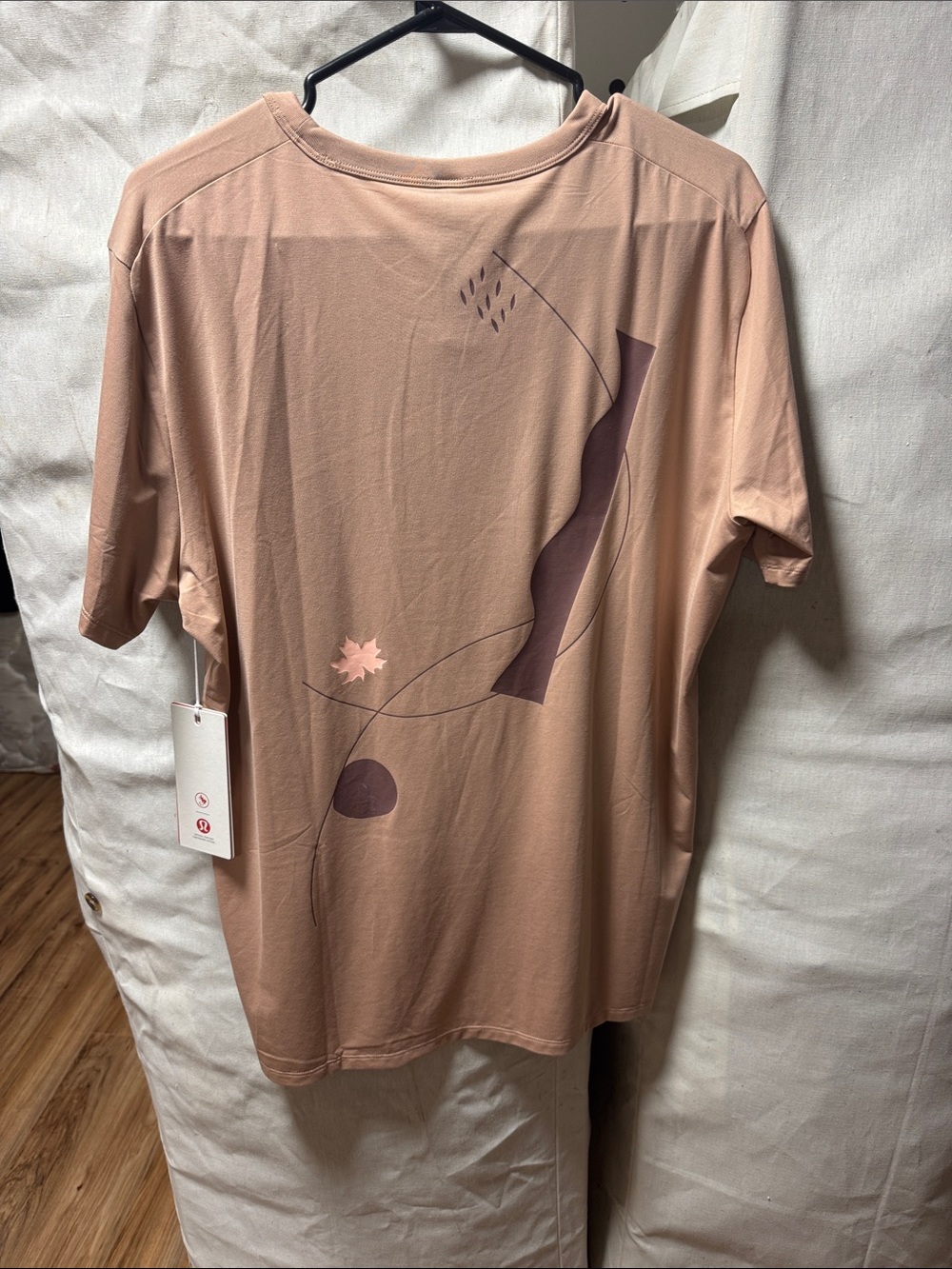lululemon athletica Short Sleeve Crewneck Tee in Dusty Rose with Abstract Print